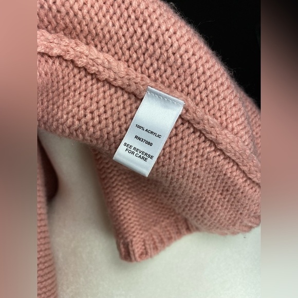 Medium EST. 1946 Pink Stretchy Acrylic Sweater w/ Dot Design - Picture 7 of 7